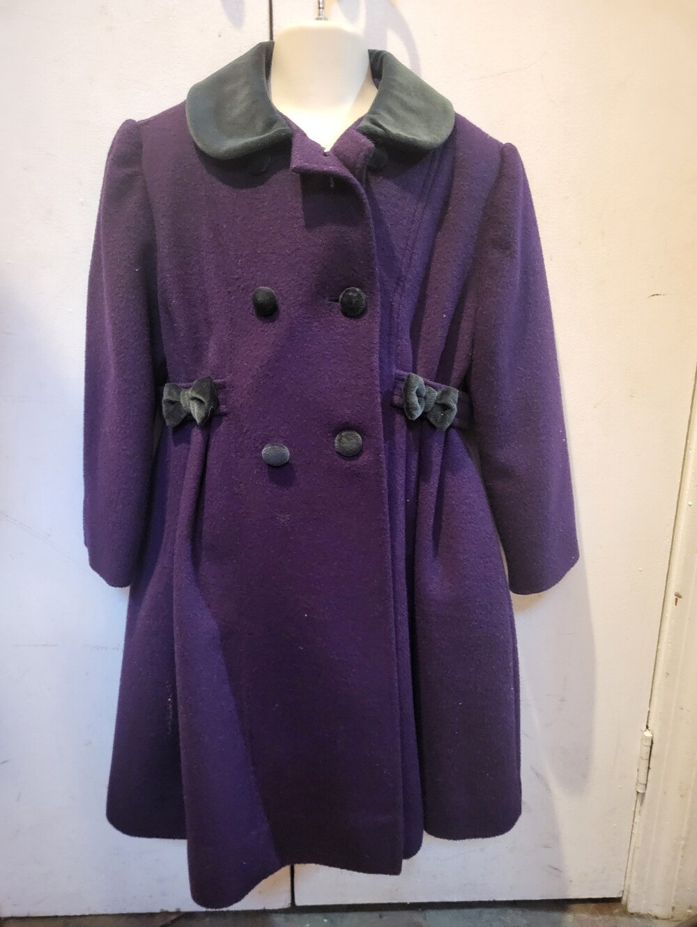 Girls Purple Double-Breasted Wool Coat with Bows Details Size 4